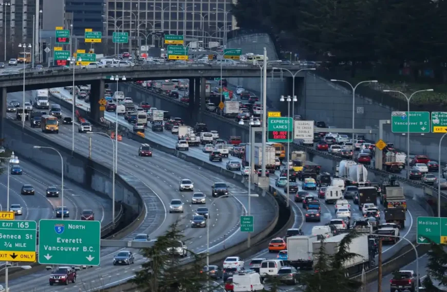 Understanding Seattle's Traffic Patterns and Trends