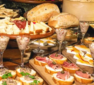 Budget-Friendly Dining: Best Cheap Eats Across King County