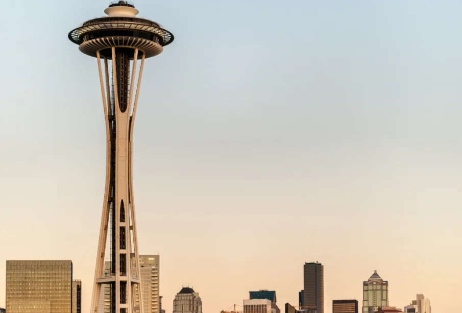 Space Needle Seattle Travel Guide: Tickets, Views, Tips & Nearby Attractions