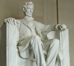 Is There an Abraham Lincoln Statue in King County?