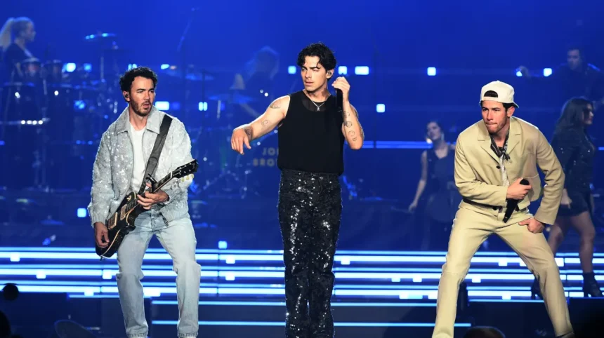 Jonas Brothers Concert Shows Energy but Joe Jonas Seems Distant on Stage