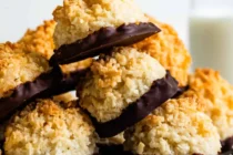 Macaroon Cookies: From Classic Coconut to Chocolate and Gluten-Free