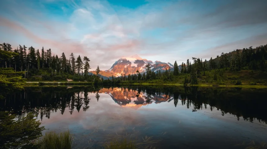 Scenic Beauty Around Lake Washington Near Seattle