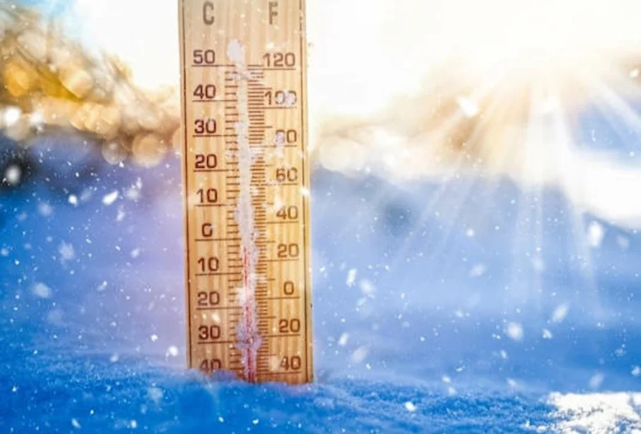 Snow, Gusty Winds and Dangerous Wind Chills Grip Metro Detroit Sunday